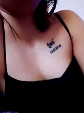 Snapshot of Themaskedgirl21 chatting on 25, 2, 2026 Themaskedgirl21 online show from 25, 2, 2026