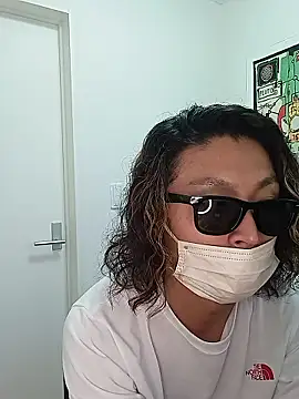 Snapshot of specialz0831 chatting on 27, 10, 2025 specialz0831 online show from 27, 10, 2025