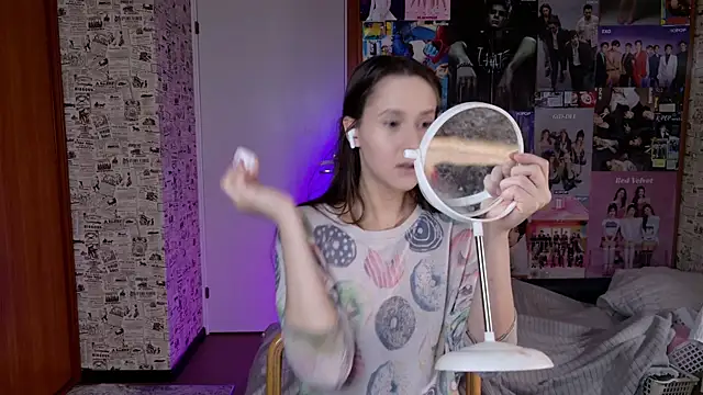 LucyRose3 online show from 17, 12, 2025