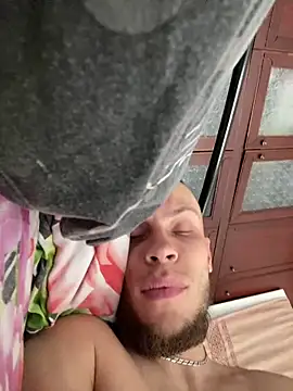 Snapshot of PUER4IK chatting on 11, 9, 2025 PUER4IK online show from 11, 9, 2025