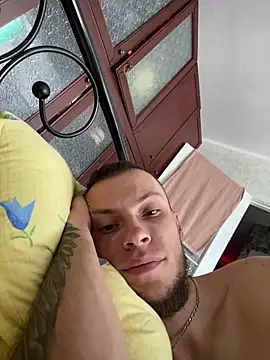 Snapshot of PUER4IK chatting on 22, 9, 2025 PUER4IK online show from 22, 9, 2025