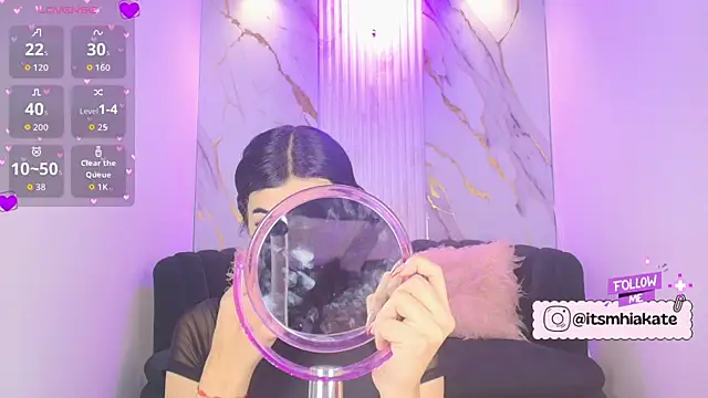 Snapshot of Mhiaa_Sweet chatting on 17, 12, 2025 Mhiaa Sweet online show from 17, 12, 2025