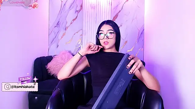 Snapshot of Mhiaa_Sweet chatting on 27, 4, 2026 Mhiaa Sweet online show from 27, 4, 2026