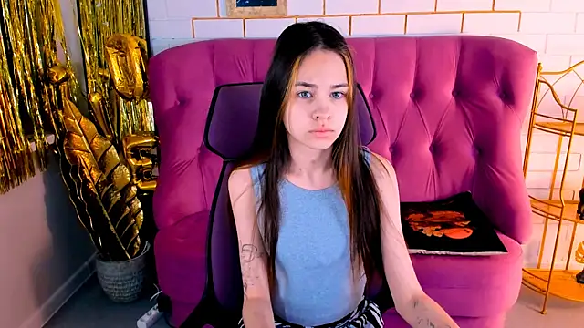 UliaNeer online show from 4, 5, 2026