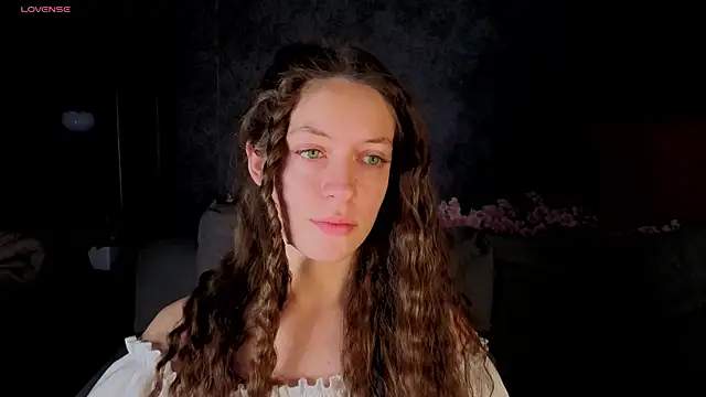 Agnes Wells online show from 3, 7, 2026