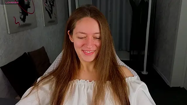 Agnes Wells online show from 25, 7, 2026