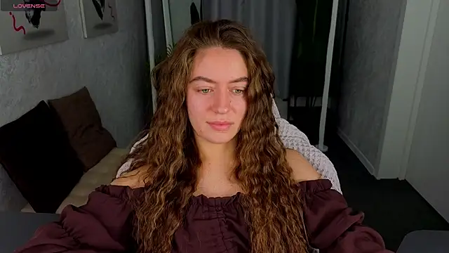 Agnes Wells online show from 26, 7, 2026