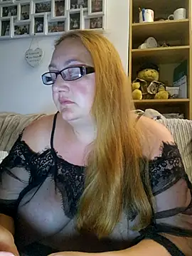 Snapshot of Luscious-LucyXX chatting on 2, 7, 2026 Luscious-LucyXX online show from 2, 7, 2026