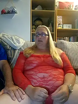 Snapshot of Luscious-LucyXX chatting on 18, 7, 2026 Luscious-LucyXX online show from 18, 7, 2026