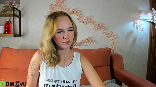 Casey Sweeet online show from 24, 9, 2025