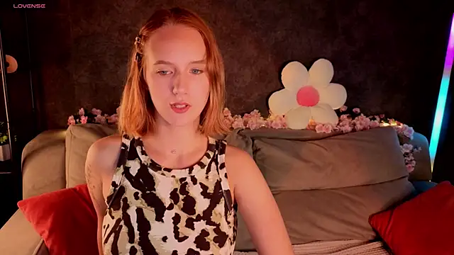 Casey Sweeet online show from 8, 7, 2026