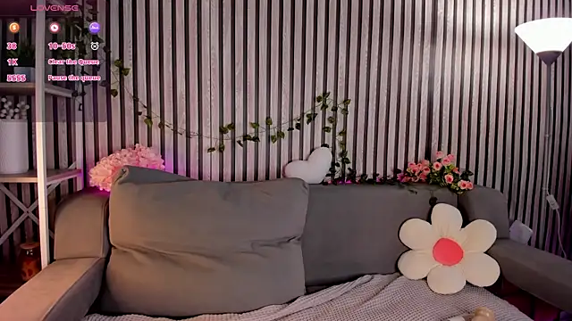 Casey Sweeet online show from 17, 7, 2026
