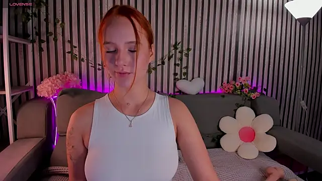Casey Sweeet online show from 21, 7, 2026