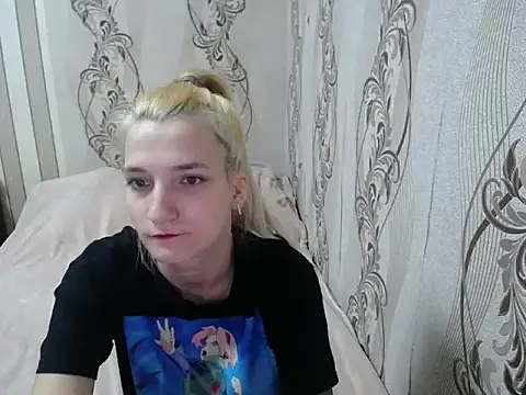 Snapshot of AlissaClark chatting on 20, 11, 2025 AlissaClark online show from 20, 11, 2025