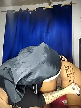 Snapshot of Vale_Nikol21 chatting on 8, 10, 2025 Vale Nikol21 online show from 8, 10, 2025