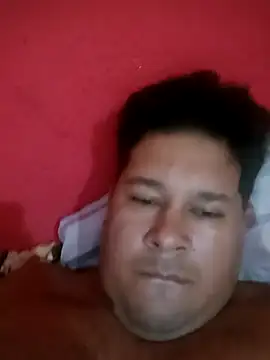 Snapshot of thebigbass chatting on 8, 11, 2025 thebigbass online show from 8, 11, 2025