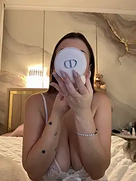 Snapshot of TiffaNoel chatting on 20, 9, 2025 TiffaNoel online show from 20, 9, 2025