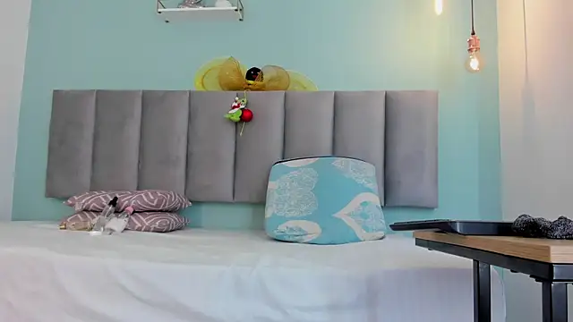 Snapshot of genesis4u chatting on 8, 1, 2026 genesis4u online show from 8, 1, 2026