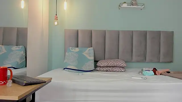 Snapshot of genesis4u chatting on 18, 2, 2026 genesis4u online show from 18, 2, 2026