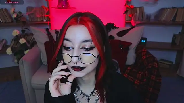 Mistress  Marcelline online show from 26, 10, 2025