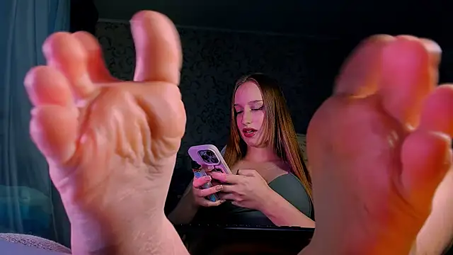 DarcySiren online show from 13, 10, 2025