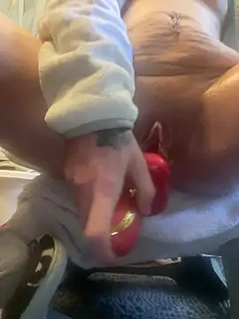 Snapshot of kmaddycakes1 chatting on 18, 1, 2026 kmaddycakes1 online show from 18, 1, 2026