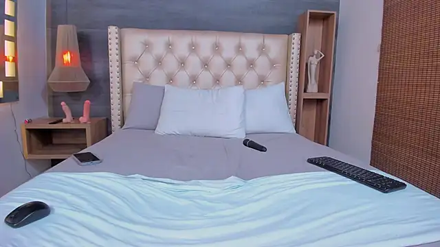 chihiro02 online show from 8, 9, 2025