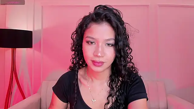 SophieHouston  online show from 10, 9, 2025