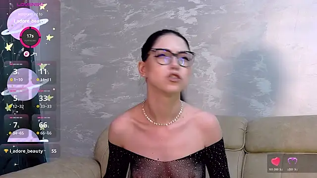 KaylaLewys online show from 29, 4, 2026
