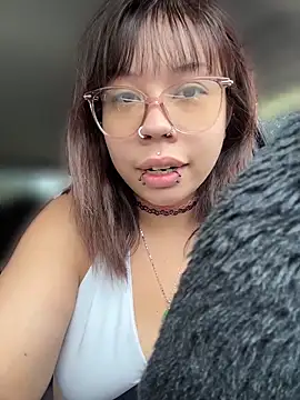 moan4mona online show from 8, 6, 2026