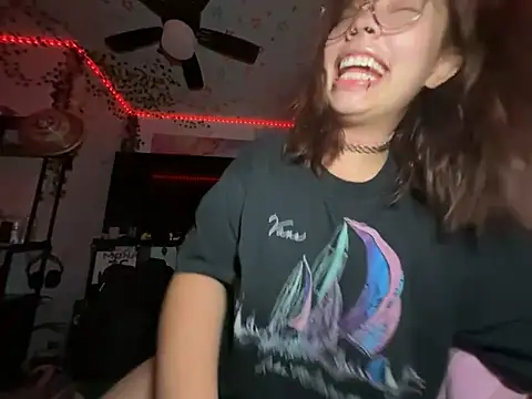 moan4mona online show from 24, 6, 2026