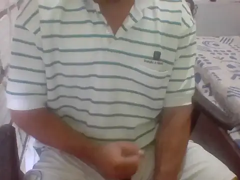 Snapshot of santiii___12 chatting on 5, 12, 2025 santiii 12 online show from 5, 12, 2025