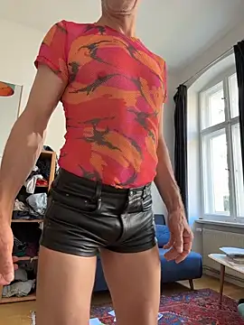 Snapshot of SexyLeon8 chatting on 30, 6, 2026 SexyLeon8 online show from 30, 6, 2026