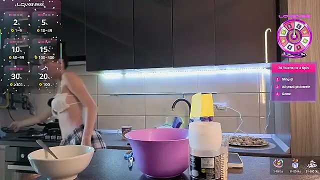 Pisypussy online show from 7, 10, 2025