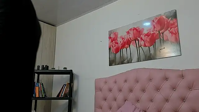 pinky f00x online show from 27, 7, 2026