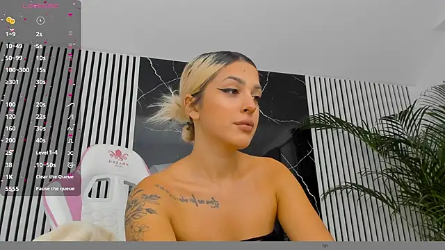 daisyblushh online show from 3, 10, 2025