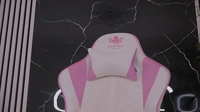 daisyblushh online show from 30, 7, 2026