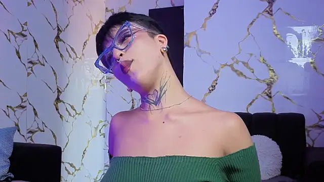 Snapshot of Rebeka-baker chatting on 3, 12, 2025 Rebeka-baker online show from 3, 12, 2025