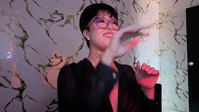 Snapshot of Rebeka-baker chatting on 20, 12, 2025 Rebeka-baker online show from 20, 12, 2025