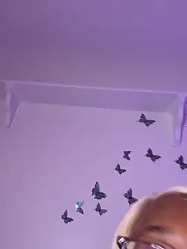 Snapshot of Moxhavix chatting on 13, 11, 2025 Moxhavix online show from 13, 11, 2025