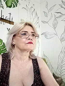Snapshot of Catty_Lady chatting on 17, 7, 2026 Catty Lady online show from 17, 7, 2026