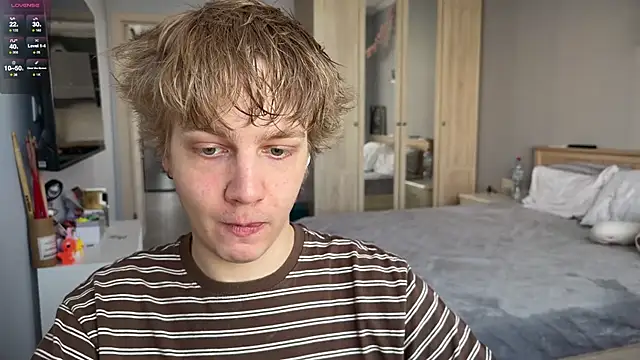 Snapshot of olivertasty chatting on 12, 7, 2026 olivertasty online show from 12, 7, 2026