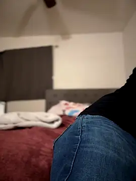 Snapshot of himNIGuys chatting on 25, 10, 2025 himNIGuys online show from 25, 10, 2025