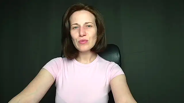 Kelly Kisss online show from 26, 4, 2026