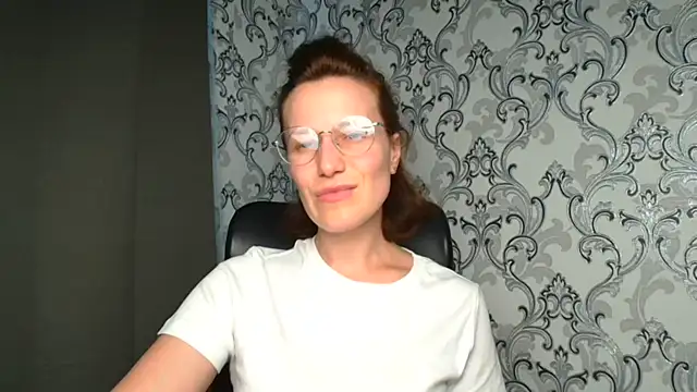 Kelly Kisss online show from 15, 6, 2026