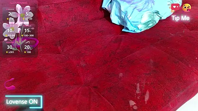 Snapshot of naomi_powel chatting on 13, 9, 2025 naomi powel online show from 13, 9, 2025