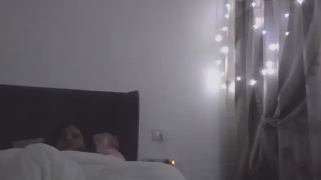 Snapshot of maayanlevi2 chatting on 4, 2, 2026 maayanlevi2 online show from 4, 2, 2026