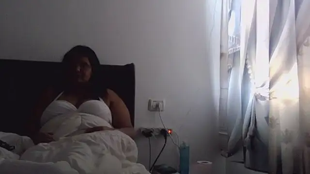 Snapshot of maayanlevi2 chatting on 21, 2, 2026 maayanlevi2 online show from 21, 2, 2026