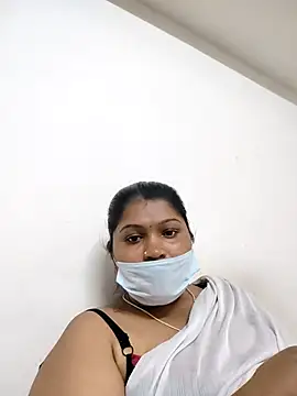 Snapshot of tamil_Miraclequeen chatting on 9, 11, 2025 tamil Miraclequeen online show from 9, 11, 2025