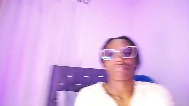 Snapshot of BryanaSmith21 chatting on 13, 10, 2025 BryanaSmith21 online show from 13, 10, 2025